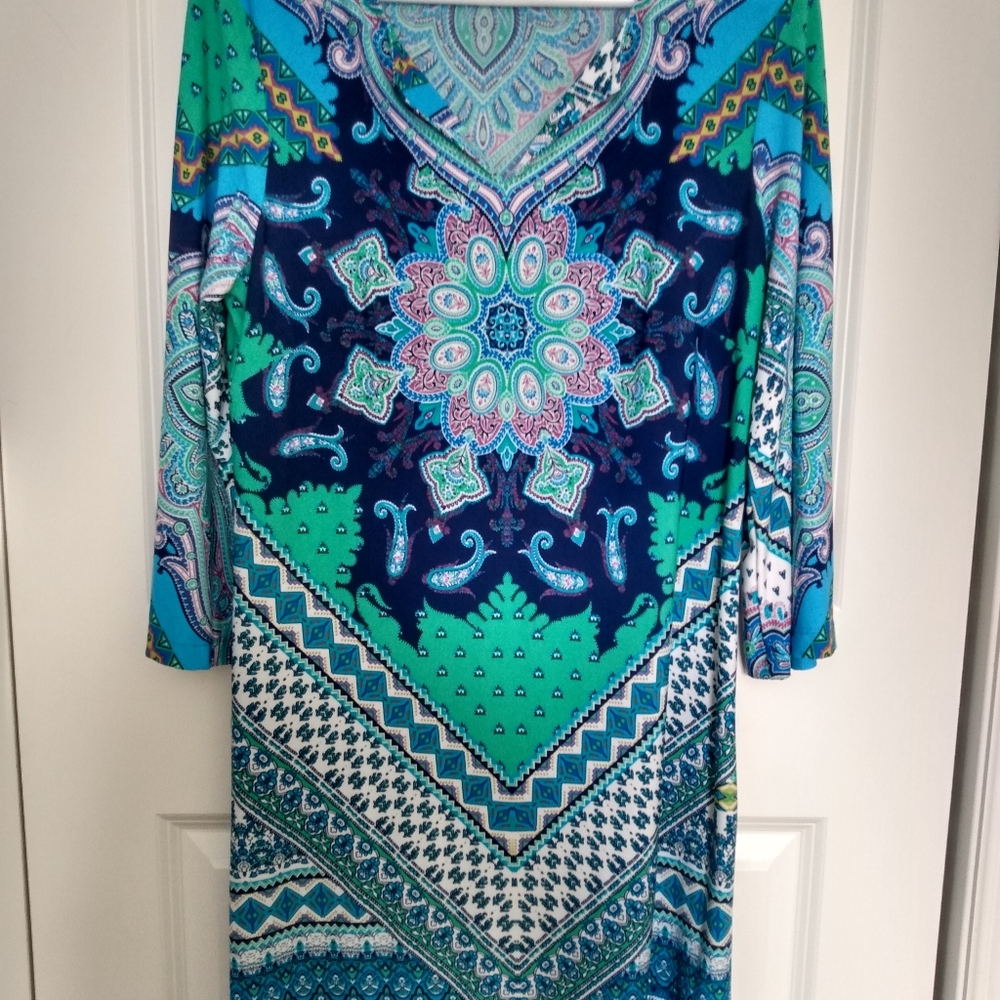 Dress - Picture 3 of 3